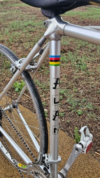 Bicicleta clásica carretera Alan