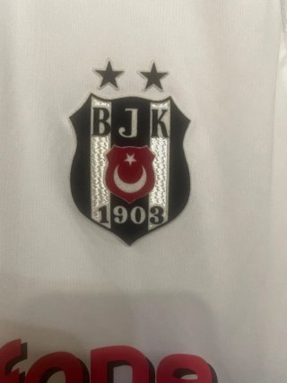 Camiseta Besiktas Mario Gómez #33