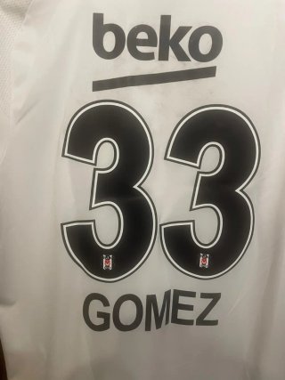 Camiseta Besiktas Mario Gómez #33