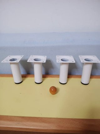 4 Patas para Sofá Metálicas Blancas