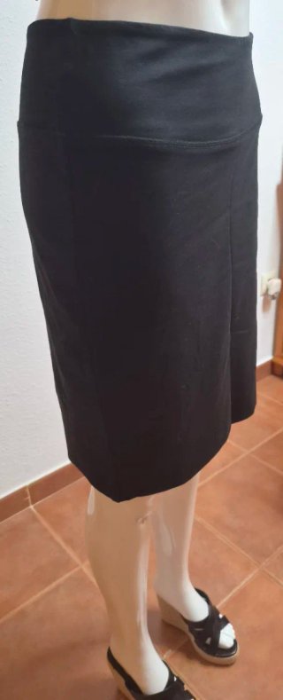 Falda tubo negra KAFFE talla L
