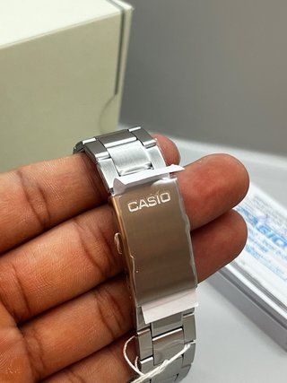 Reloj Casio AE-1200WHD-1A  Nuevo y Original
