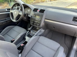 Volkswagen Golf 2004