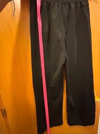 Pantalón pirata negro ancho