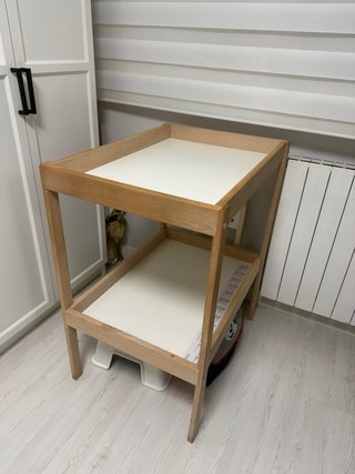 Cambiador bebé madera y blanco
