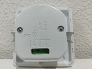 Interruptor con sensor de movimiento
