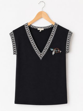 Nueva con etiqueta Camiseta negra bordada