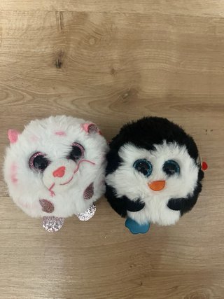 2 Peluches Pequeños