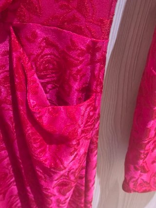 Vestido Zara rosa fucsia floral talla S