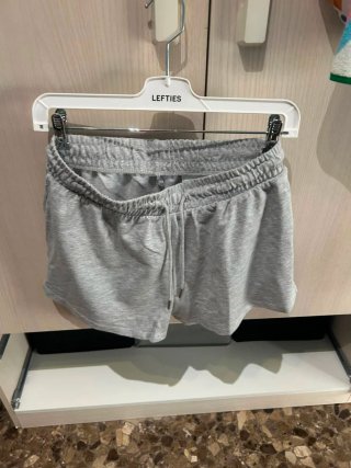Pantalón corto gris Lefties