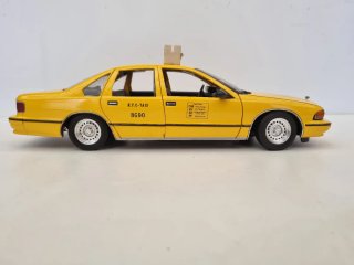 Chevrolet Caprice Taxi NYC UT Models 1:18