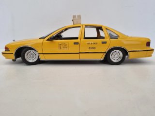 Chevrolet Caprice Taxi NYC UT Models 1:18