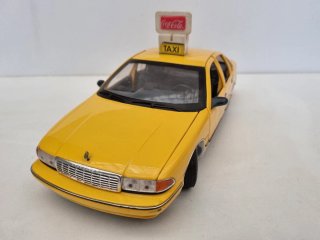 Chevrolet Caprice Taxi NYC UT Models 1:18