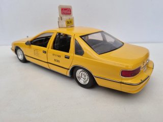 Chevrolet Caprice Taxi NYC UT Models 1:18