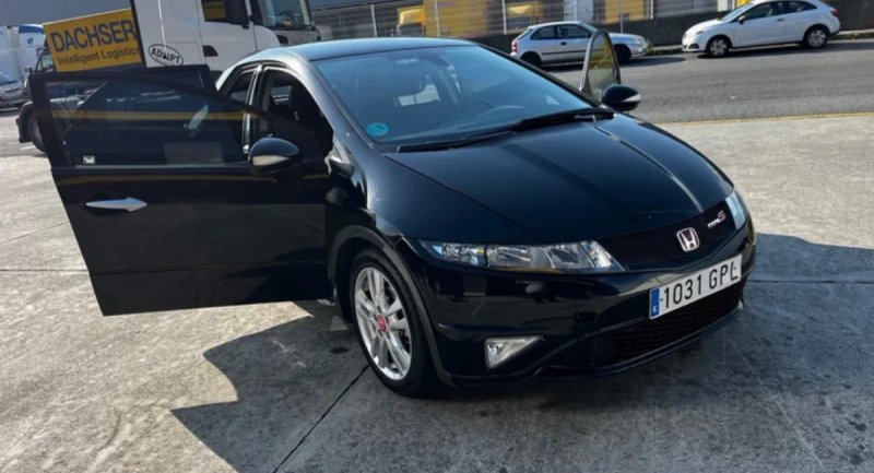 Honda Civic 2009 - foto 1