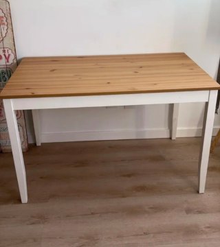 Mesa IKEA Lerhamn Madera y Patas Blancas