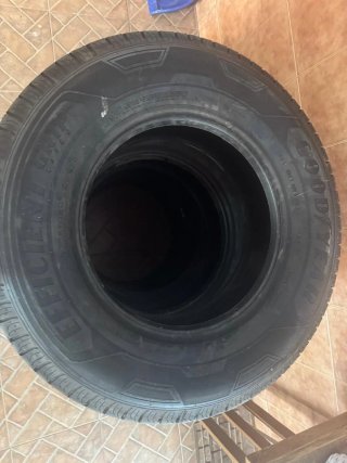 4 Neumáticos Goodyear EfficientGrip Cargo 225/75 R