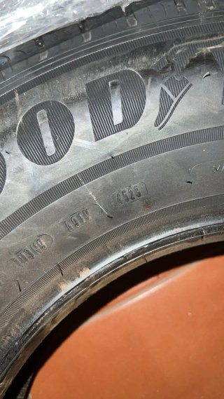 4 Neumáticos Goodyear EfficientGrip Cargo 225/75 R