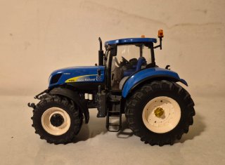Tractor New Holland T7070