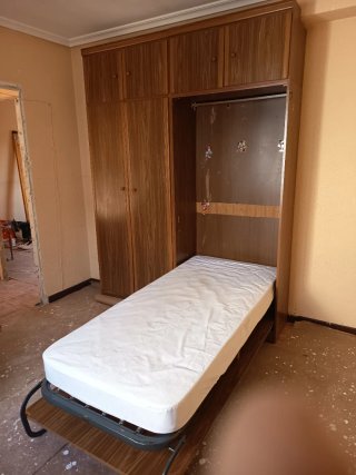 Armario con cama abatible