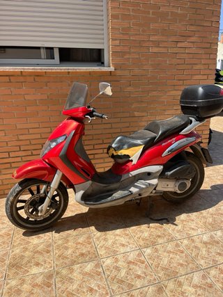 Piaggio Beverly 125