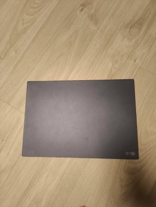 Portátil LG 16 AMD Ryzen 5
