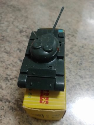 Tanque Ruso EKO T-54