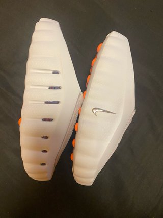 Sandalias Nike Naranja y gris muy claro