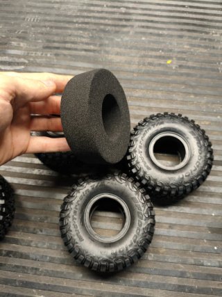 Neumáticos Crawler 1.9 BFG Mud-Terrain