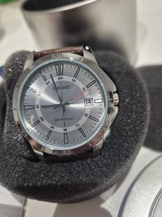 Reloj Casio Correa Marrón y Esfera Plata
