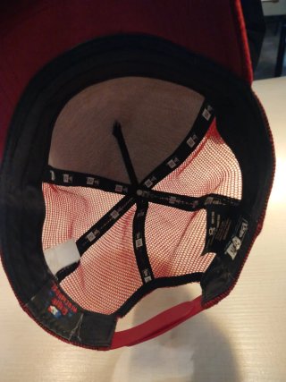 Gorra Trapstar Roja Peluda