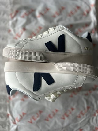 Veja Campo Zapatillas Blancas y Azules