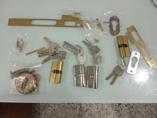Juego de candados de seguridad con llaves