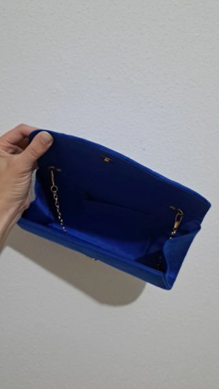 Bolso de mano azul para eventos especiales