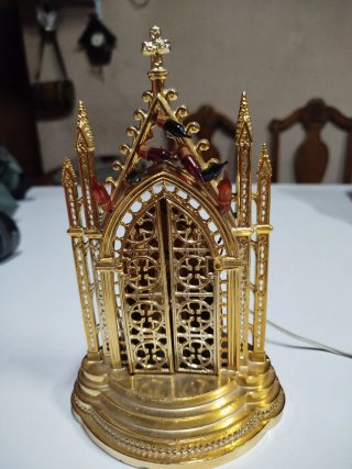 Capilla Virgen Oro Plástico Metal
