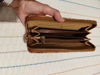 Cartera de mujer con estampado floral
