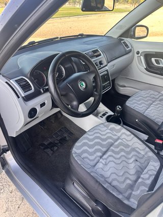 Skoda Fabia 2009 1.2 htp 65 cv año 2009