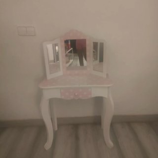 Tocador infantil blanco y rosa