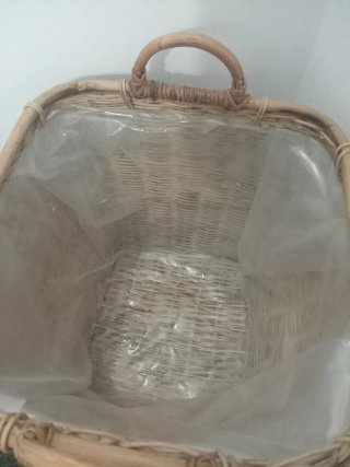 Cesta Mimbre Grande con Forro Plástico