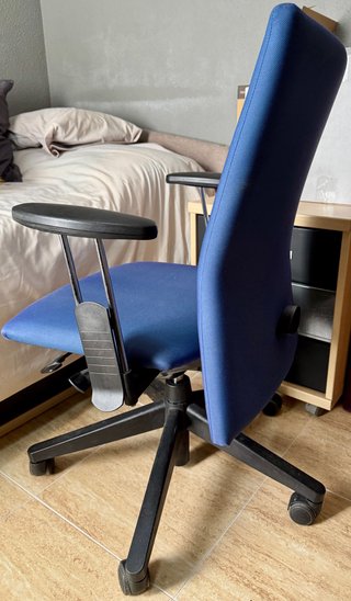 Silla de oficina/ escritorio ergonómica azul