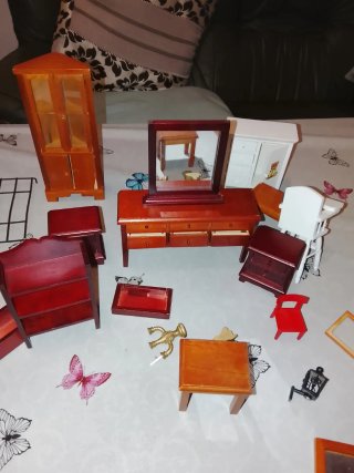 MINI casa de madera hecha a mano .