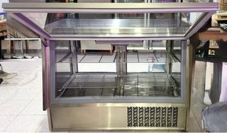 Vitrina expositora refrigerada Infríco