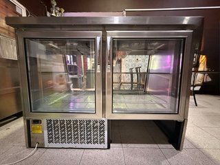 Vitrina expositora refrigerada Infríco