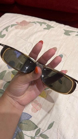 Gafas de sol Gucci doradas y marrones