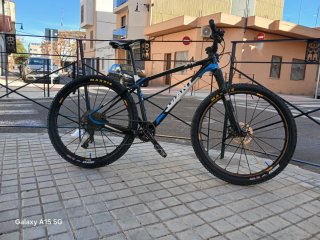 Bicicleta de Montaña Giant XTC Carbono con factura