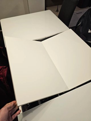 Mesa extensible y 4 sillas