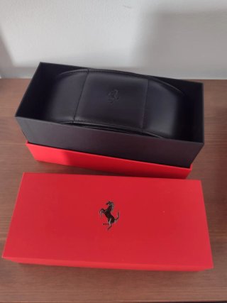 Estuche gafas Ray-Ban edición Ferrari