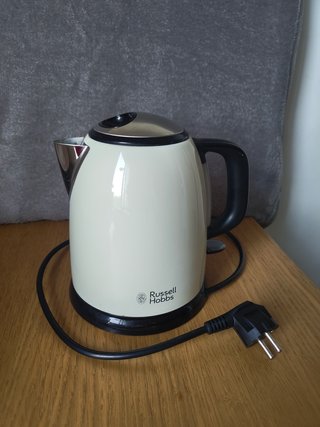 Hervidor Russell Hobbs Beige 2200W - 1 taza 50 seg