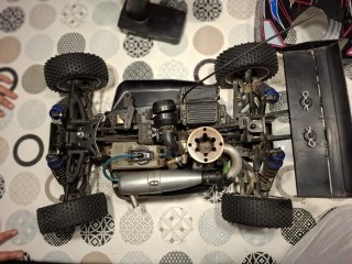 Kyosho Inferno Neo 1/8 RC Coche