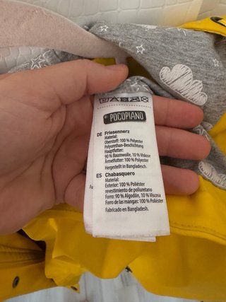 Chaqueta impermeable infantil amarilla 146 cm